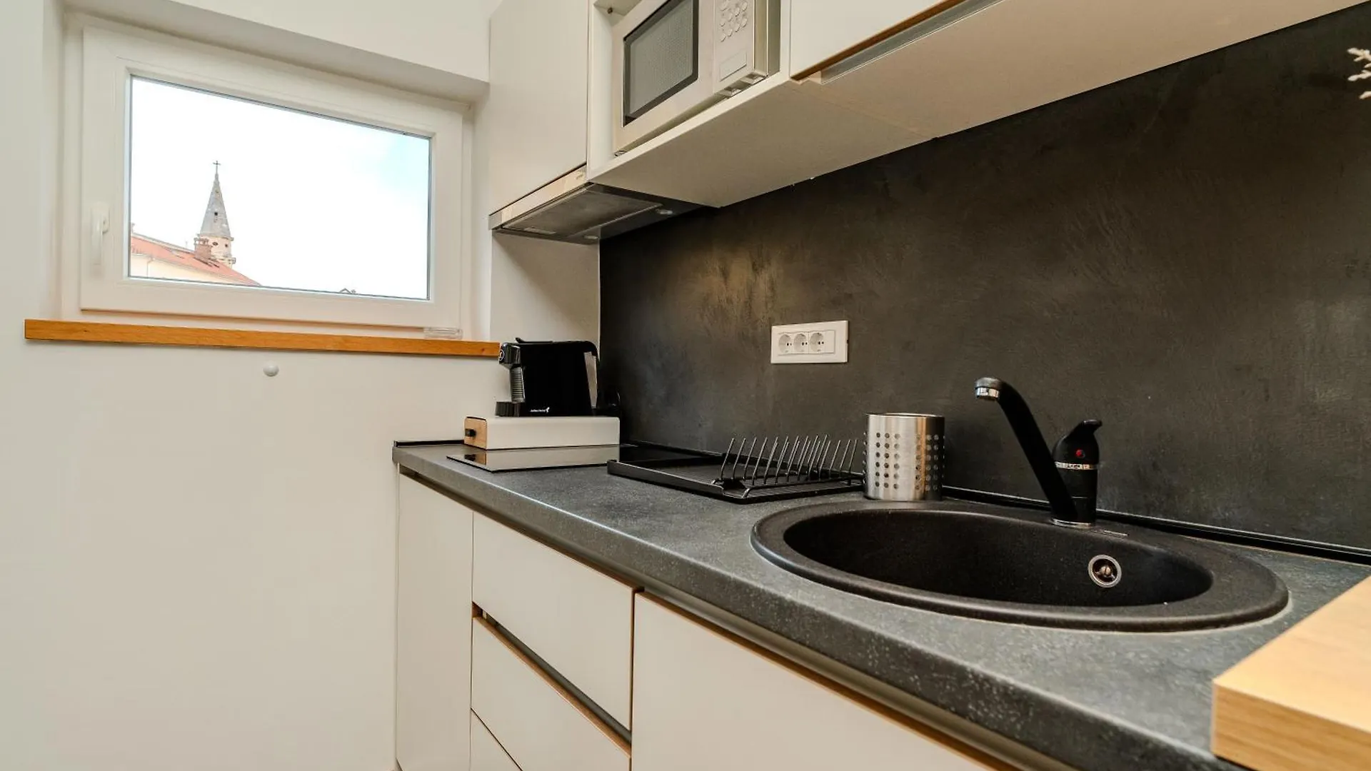 Dioniz Luxury Apartments 1 자다르 0*,  크로아티아